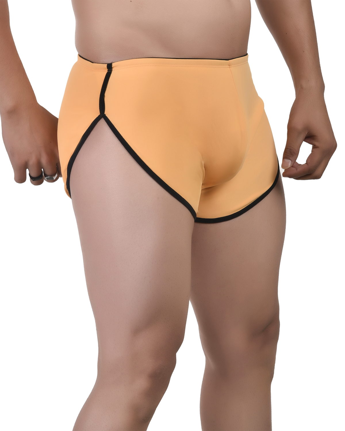Bruchi Club men’s trunk innerwear showing smooth fit and coverage