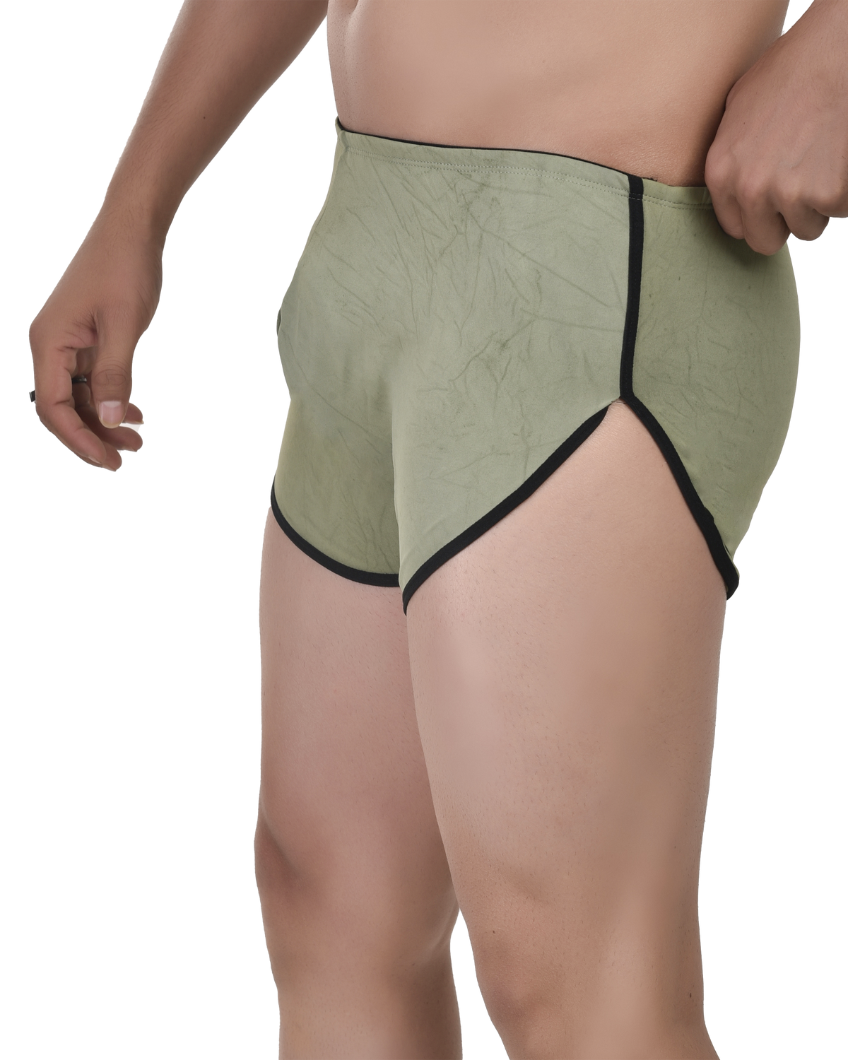 Bruchi Club men’s trunk highlighting stretch and everyday comfort