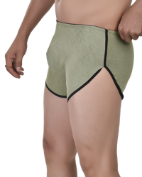 Bruchi Club men’s trunk highlighting stretch and everyday comfort
