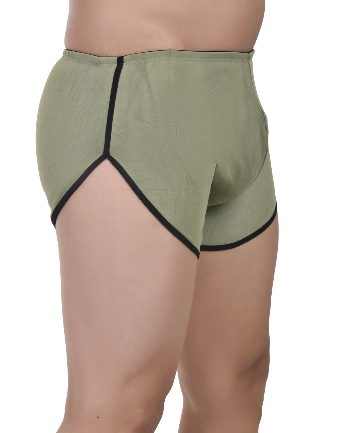 Bruchi Club men’s trunk highlighting stretch and everyday comfort
